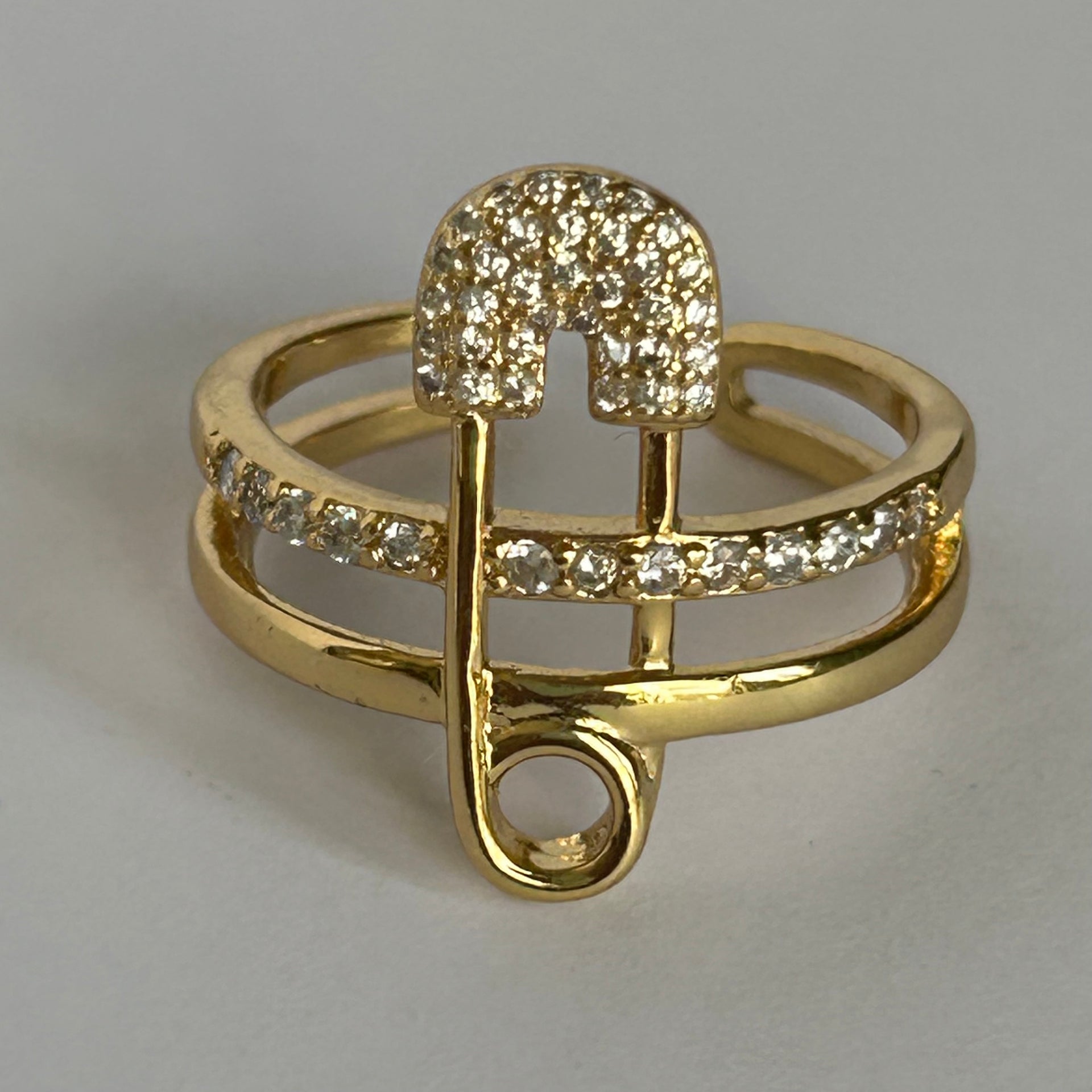 Shine Pin Ring