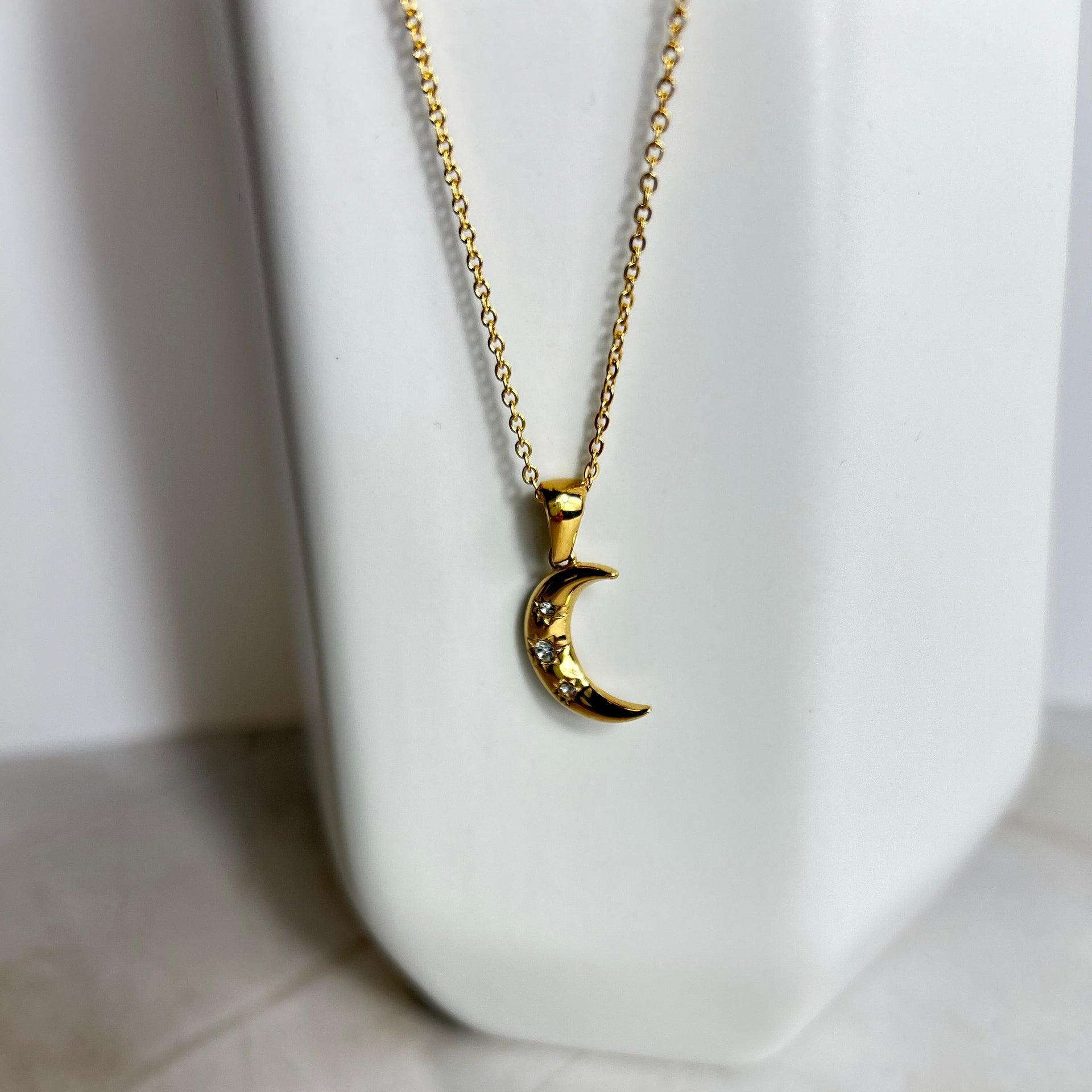 Luna Necklace