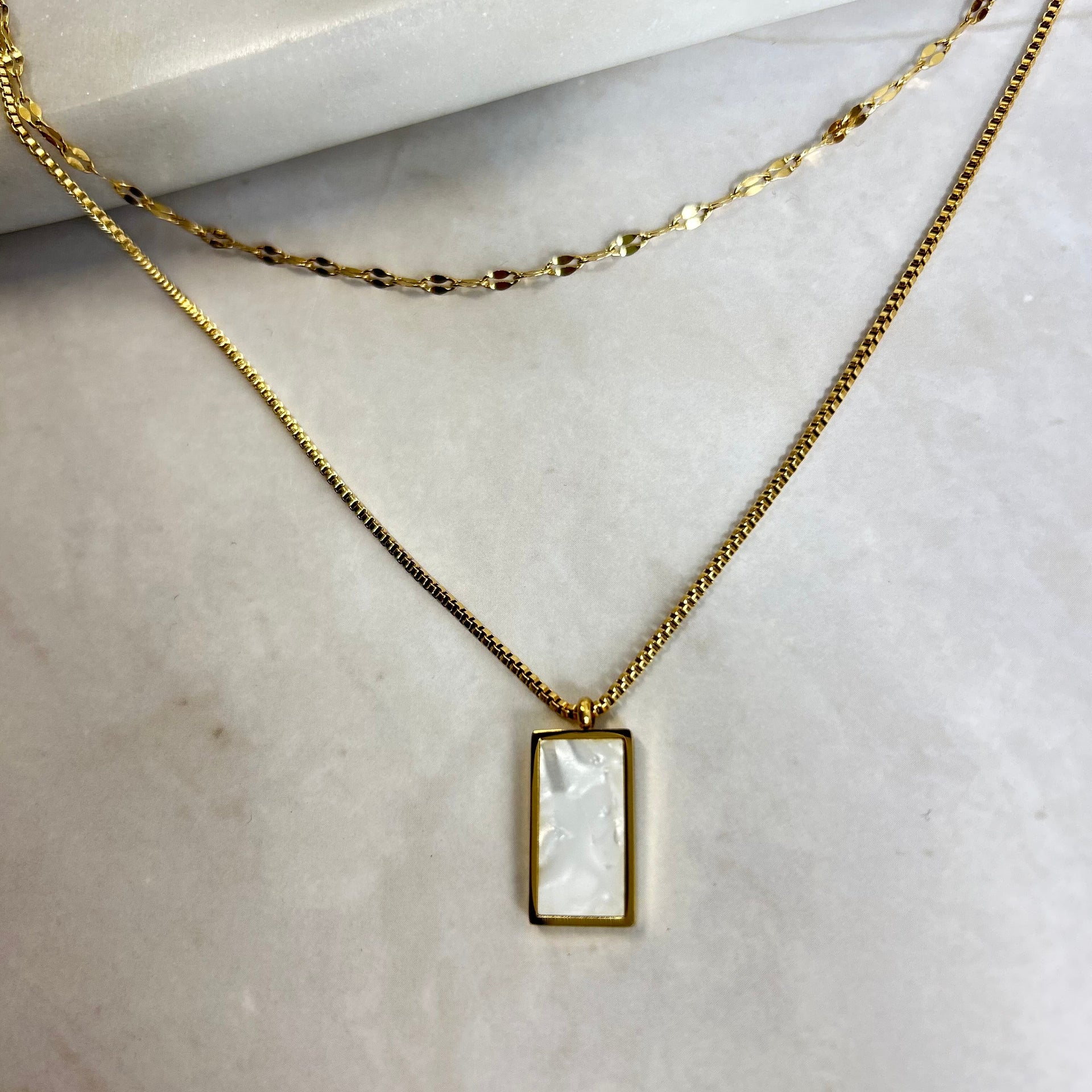 White Rectangle & Tiny Pearl Necklace Set