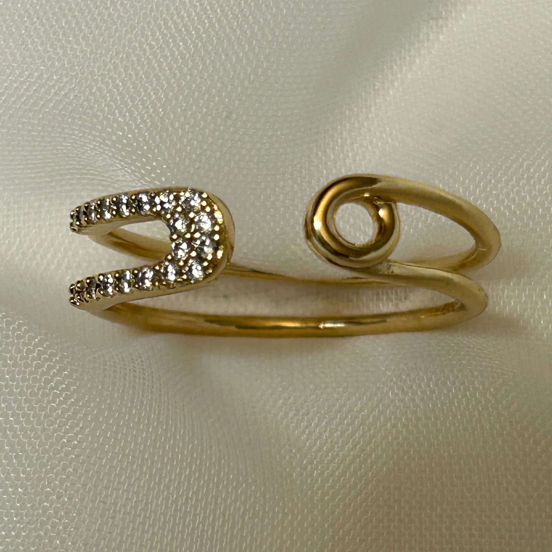 Round Pin Ring