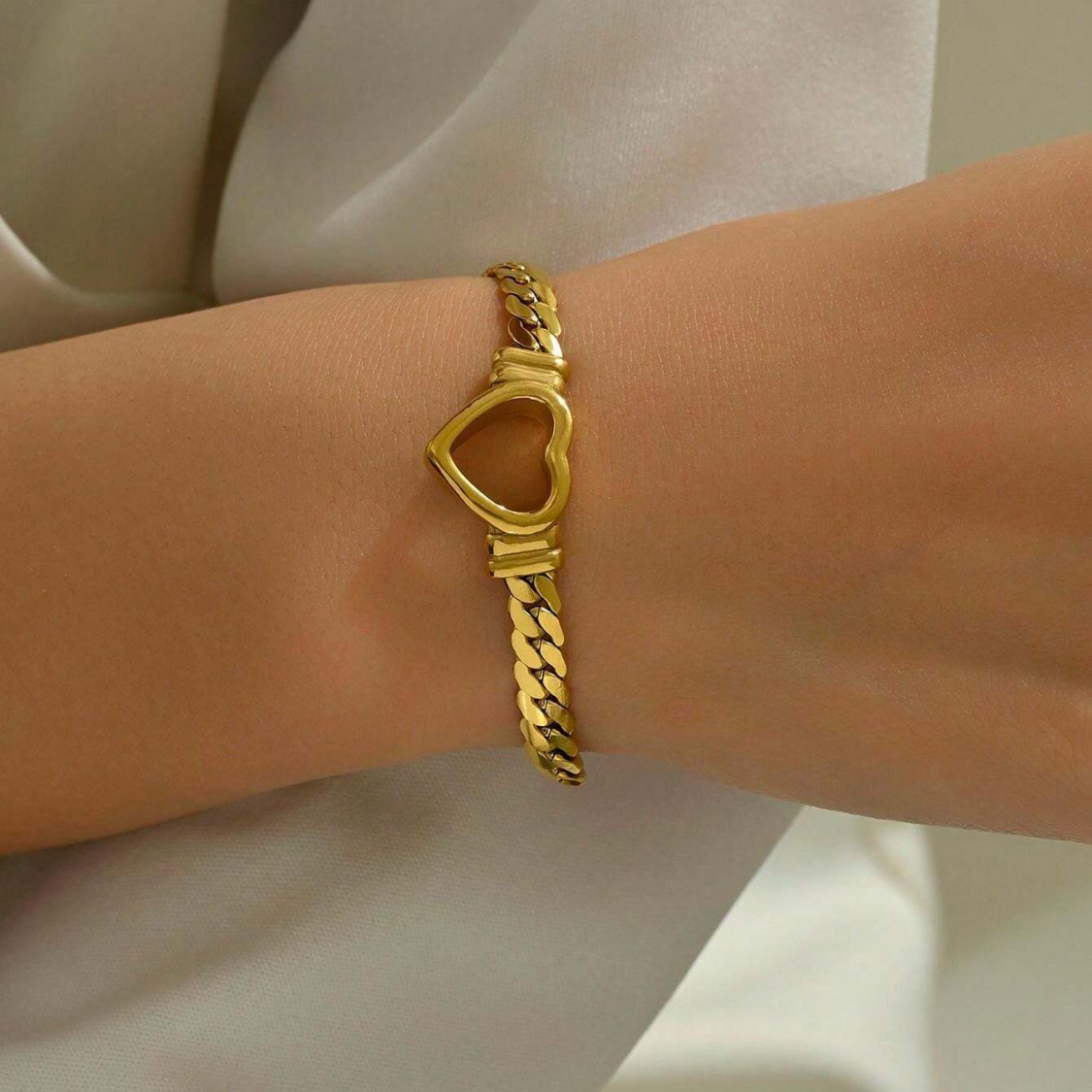 Corazón Hueco Bracelet